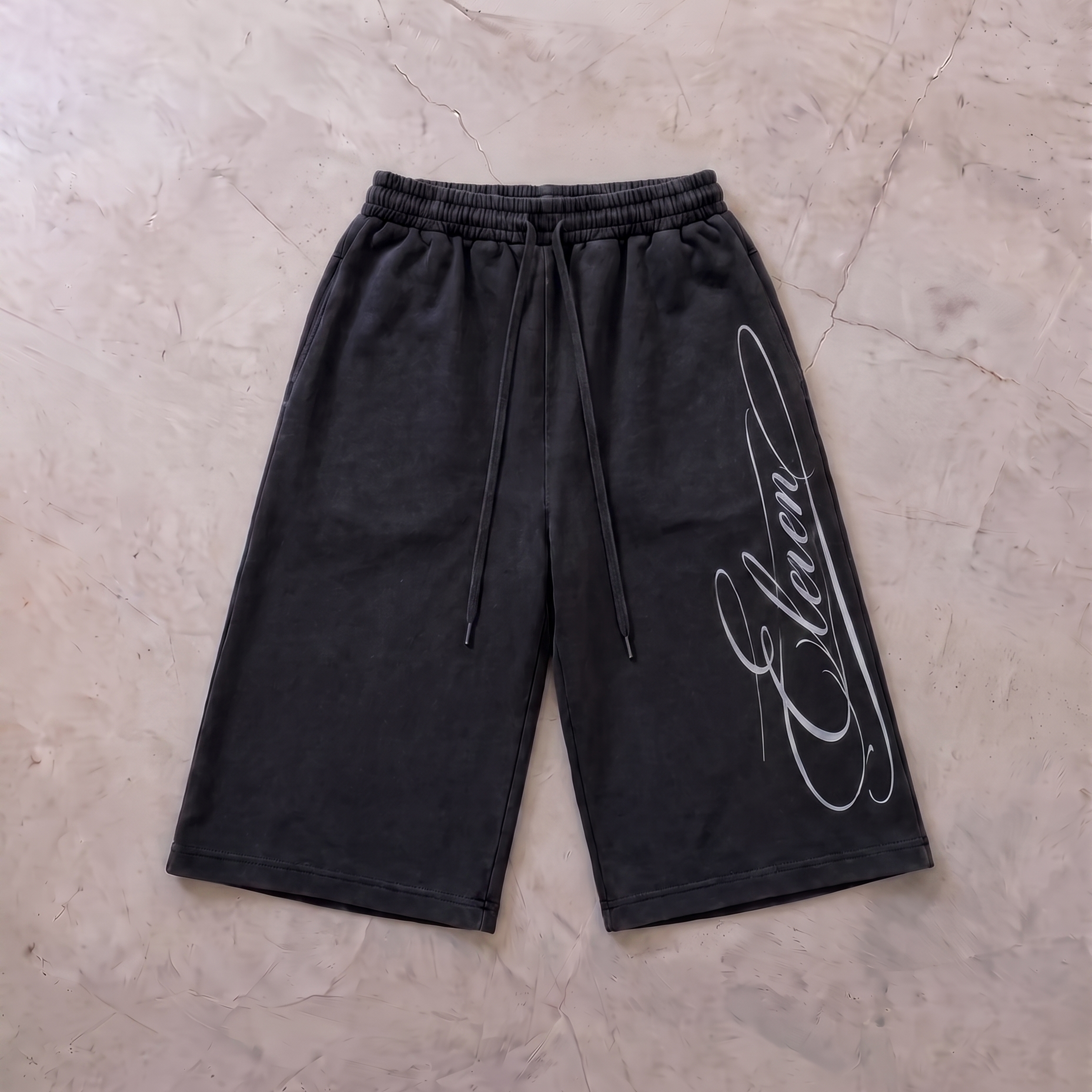 ELEVEN ELEVEN 3/4 SHORTS (BLACK)