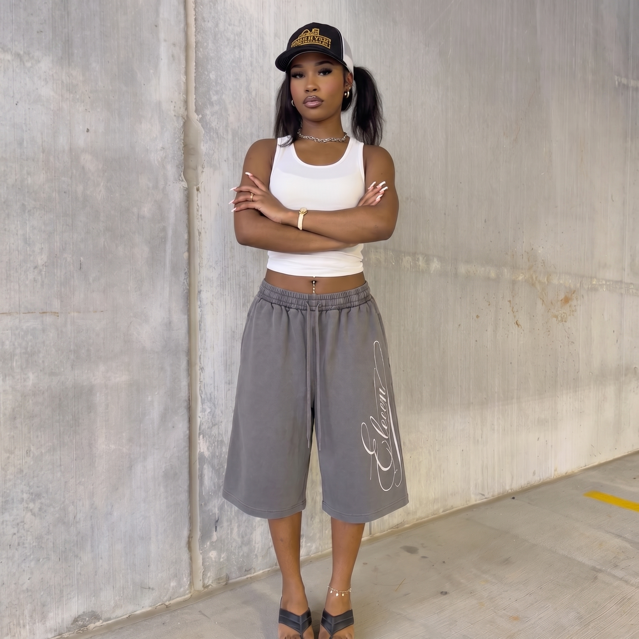 ELEVEN ELEVEN 3/4 SHORTS (GREY)